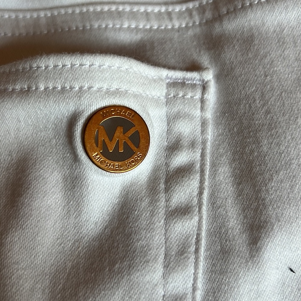 Worn Once, Super Soft With Stretch - image 3